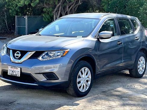 Used 2016 Nissan Rogue S AWD/4WD image 3