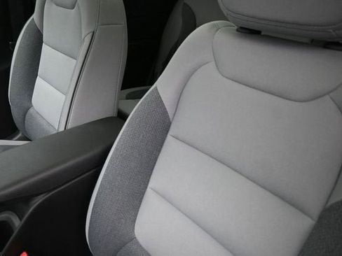 New 2026 Chevrolet TrailBlazer LT w/ Midnight Edition FWD image 17