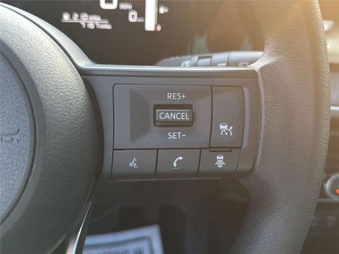 Used 2025 Nissan Kicks SV w/ SV Premium Package AWD/4WD image 16