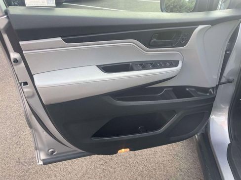Certified 2023 Honda Odyssey EX-L image 18