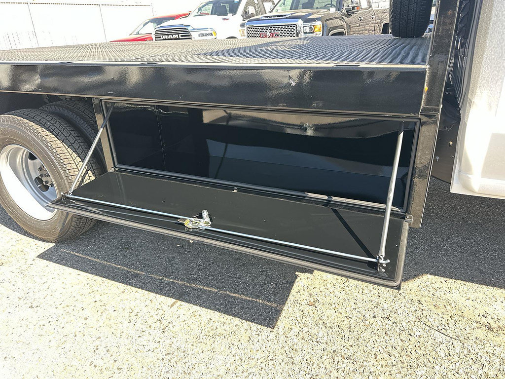 New 2026 GMC Sierra 3500 Pro w/ Fleet Convenience Package RWD image 22