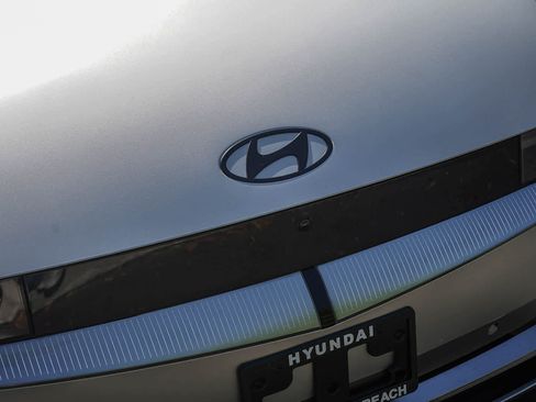 Used 2024 Hyundai Ioniq 5 Limited AWD/4WD image 11