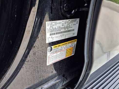 Used 2020 Ford Expedition Max XLT w/ Equipment Group 202A RWD image 37