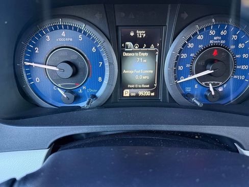 Used 2015 Toyota Sienna XLE Premium AWD/4WD image 17