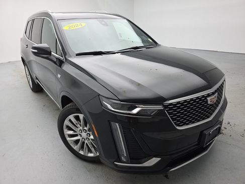 Used 2024 Cadillac XT6 Premium Luxury w/ LPO, Floor Liner Package AWD/4WD image 3