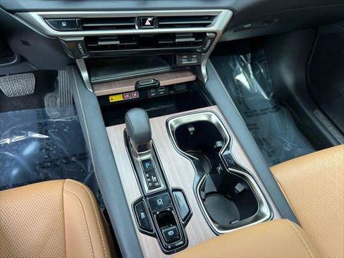 Certified 2025 Lexus RX 350 Premium Plus w/ Accessory Package (Z1) FWD image 32