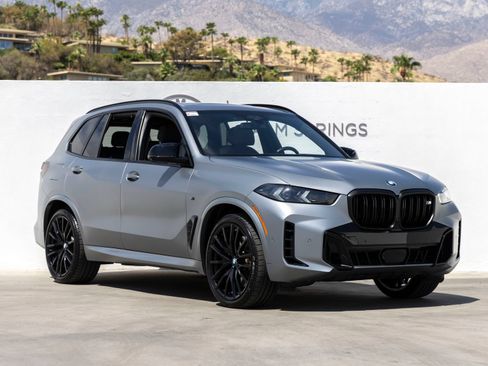 Used 2025 BMW X5 M60i AWD/4WD image 2