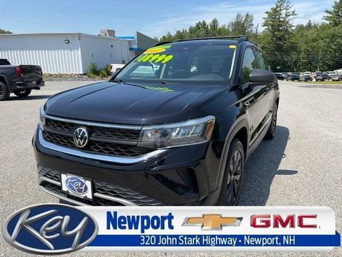 Used 2022 Volkswagen Taos S AWD/4WD image 1
