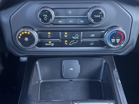 New 2025 Ford Bronco 2-Door image 6