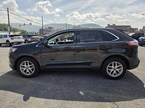 Used 2023 Ford Edge SEL w/ Convenience Package AWD/4WD image 5