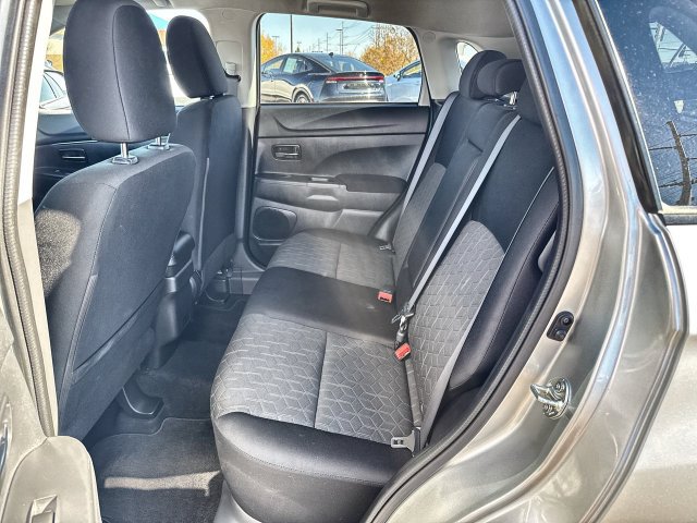 Used 2025 Mitsubishi Outlander Sport ES AWD/4WD image 21