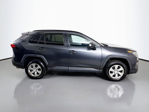 Used 2020 Toyota RAV4 LE image 11