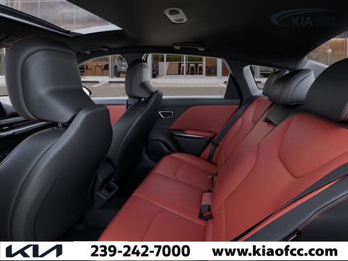 New 2025 Kia K4 GT-Line image 18