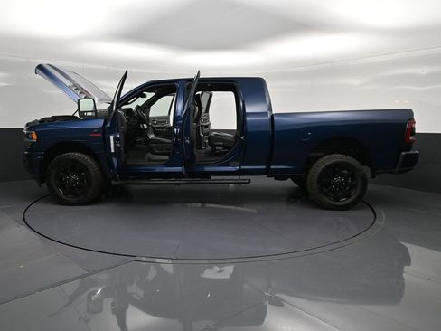 Used 2024 RAM 2500 Laramie w/ Night Edition AWD/4WD image 29