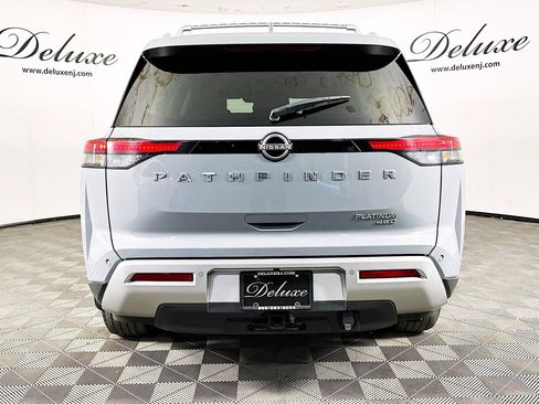 Used 2023 Nissan Pathfinder Platinum w/ Cargo Package image 5