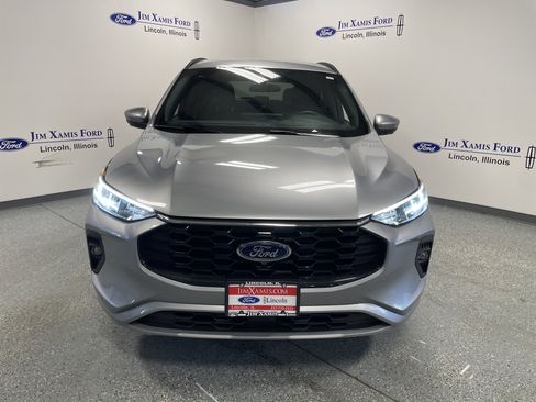 Used 2023 Ford Escape ST-Line Select w/ Tech Pack #2 image 2