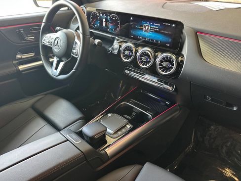 Certified 2023 Mercedes-Benz GLA 250 w/ Premium Package image 19