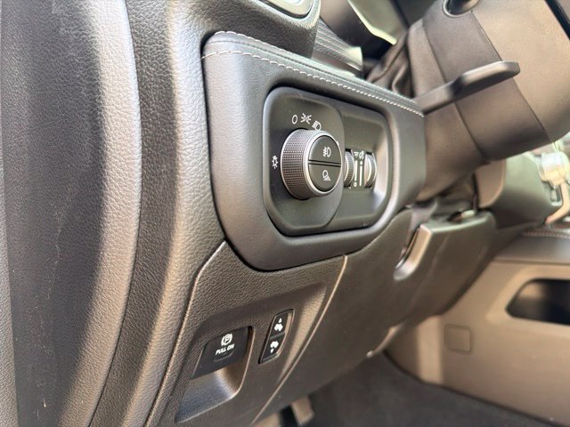 Used 2019 RAM 1500 Limited AWD/4WD image 19