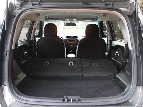 Used 2016 Kia Soul image 18