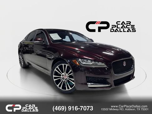 Used 2017 Jaguar XF Prestige AWD/4WD image 1