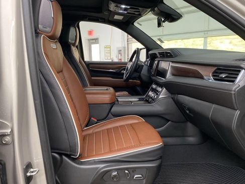 Used 2024 GMC Yukon Denali Ultimate image 19
