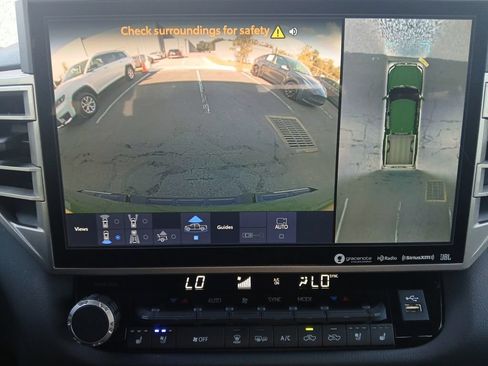 Used 2023 Toyota Tundra Limited AWD/4WD image 9