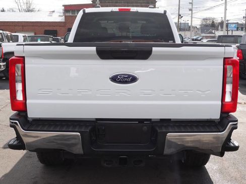 Used 2024 Ford F250 XLT w/ FX4 Off-Road Package image 8