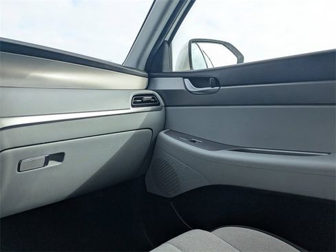 Used 2021 Hyundai Palisade SE image 15