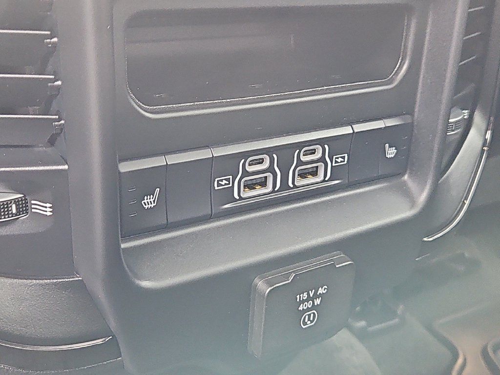 Used 2022 RAM 1500 Limited w/ Body-Colour Bumper Group AWD/4WD image 23