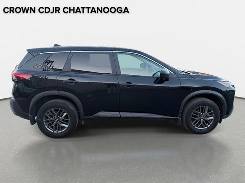 Used 2023 Nissan Rogue S image 6