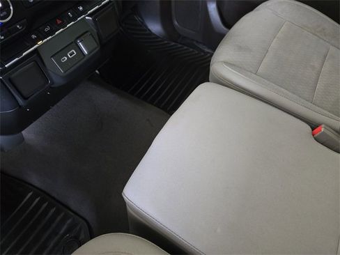 Used 2020 GMC Sierra 1500 Elevation w/ Elevation Value Package image 17