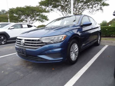 Used 2020 Volkswagen Jetta S w/ Driver Assistance Package FWD image 1