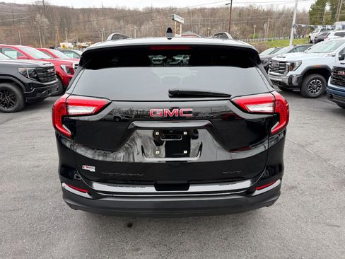 Used 2022 GMC Terrain SLT w/ Elevation Edition AWD/4WD image 4