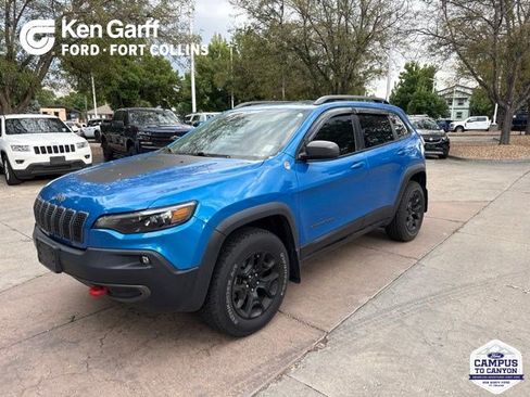 Used 2019 Jeep Cherokee Trailhawk AWD/4WD image 1