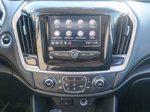 Used 2020 Chevrolet Traverse LS w/ LPO, Black Accent Package FWD image 14
