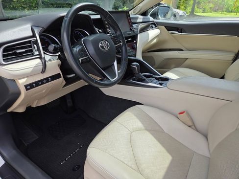 Used 2021 Toyota Camry XLE w/ Navigation Upgrade Package FWD image 25