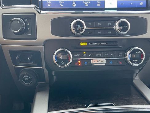 Used 2022 Ford F450 Lariat w/ Lariat Ultimate Package image 14