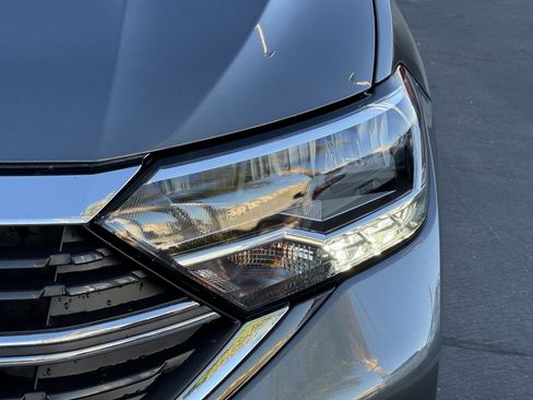 Certified 2024 Volkswagen Jetta SE w/ Panoramic Sunroof Package image 6