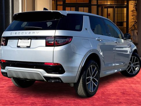 Used 2024 Land Rover Discovery Sport S image 12