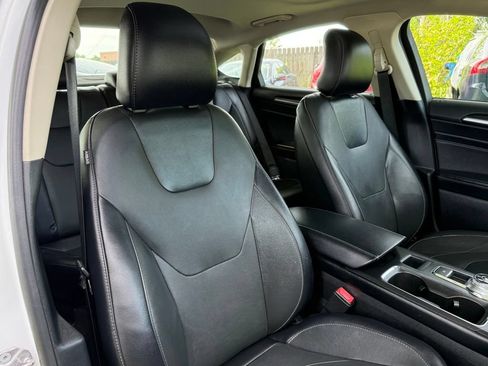 Used 2019 Ford Fusion Titanium AWD/4WD image 24