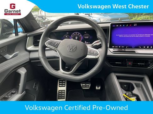 Certified 2025 Volkswagen Tiguan SE R-Line AWD/4WD image 20