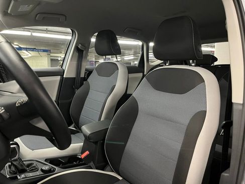 Used 2025 Volkswagen Taos S image 18