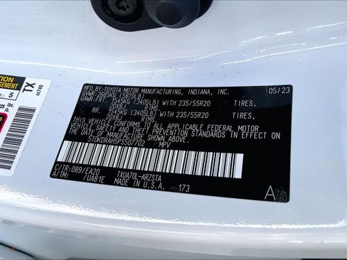 Used 2023 Toyota Highlander XSE FWD image 36