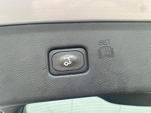 Used 2023 Ford Edge SEL w/ Convenience Package image 17