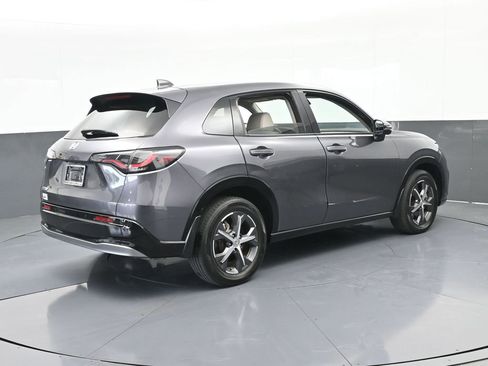 Used 2023 Honda HR-V EX-L image 6