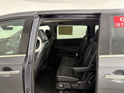Used 2023 Honda Odyssey Elite image 11