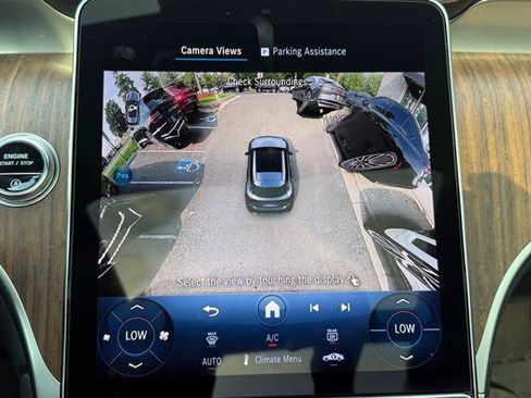 Used 2025 Mercedes-Benz GLC 300 4MATIC image 39