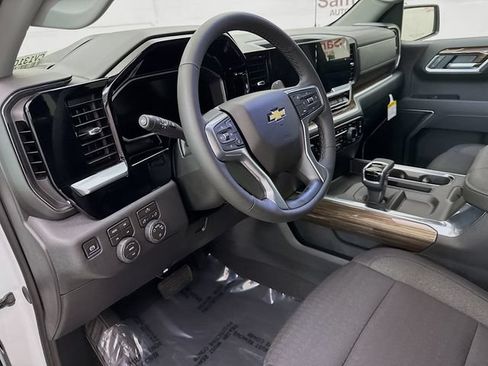 New 2026 Chevrolet Silverado 1500 LT w/ Z71 Off-Road Package AWD/4WD image 11