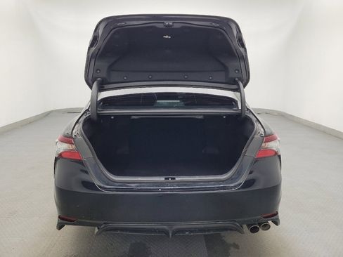 Used 2021 Toyota Camry SE image 29