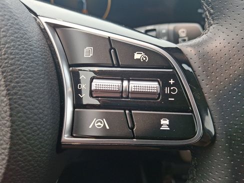 Used 2024 Kia Seltos SX AWD/4WD image 21